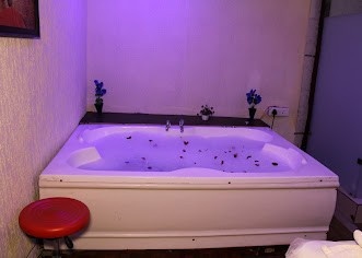 The Bronze luxury Spa