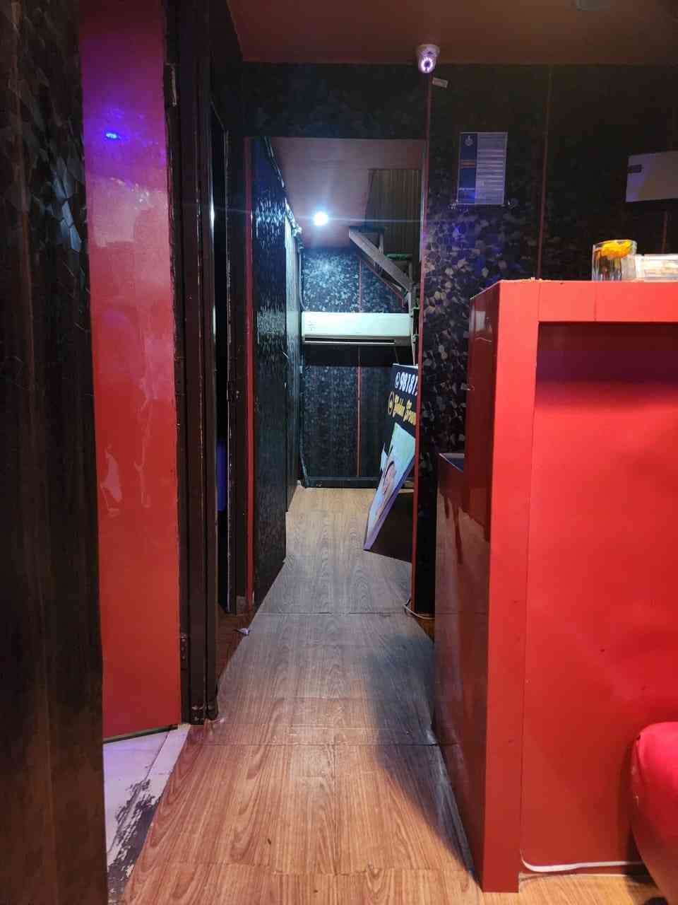 Golden Crown Plaza Spa spa area