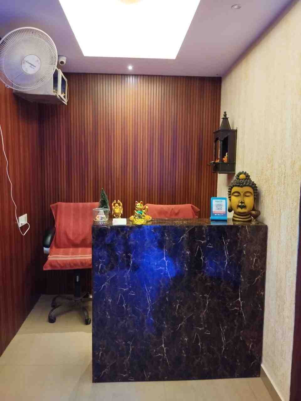 RELAXING BODY LUXURY SPA spa area