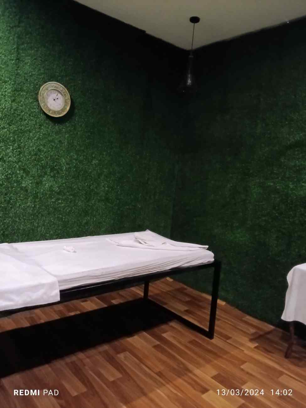 Halcyon Spa bed area