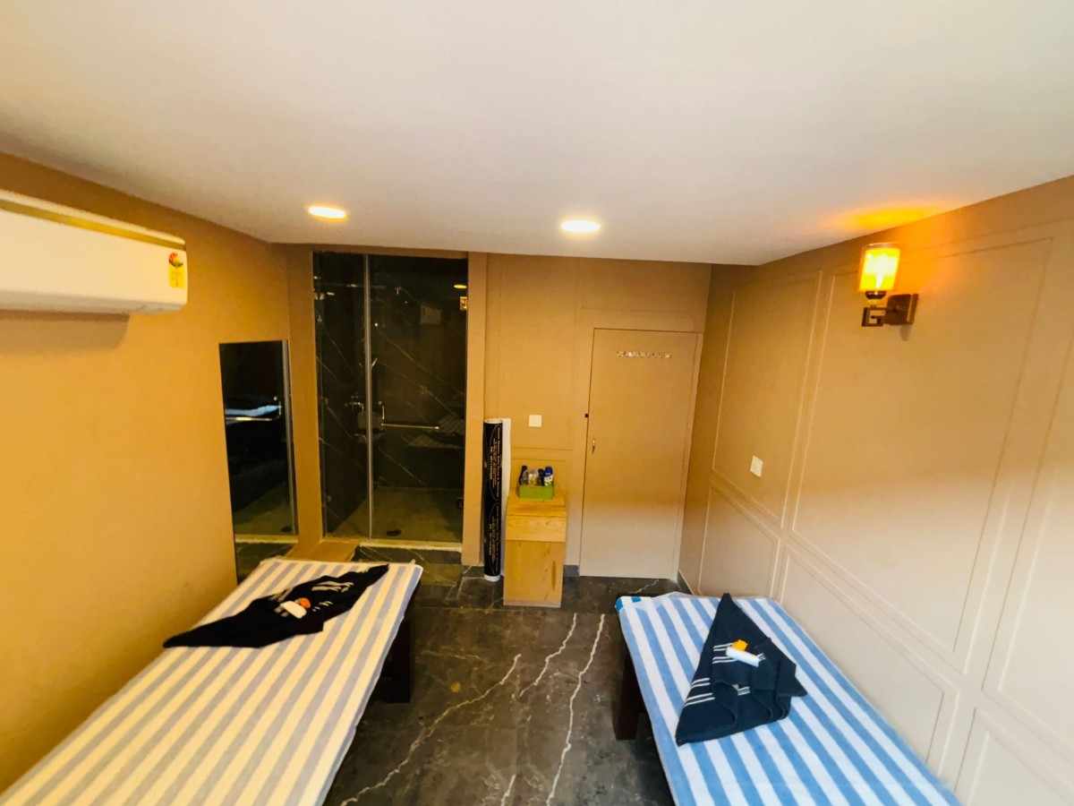 Royal Hamam SPA bed area