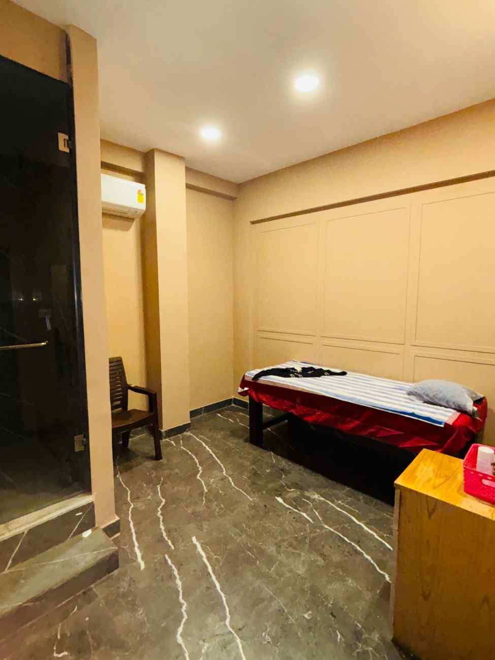 Royal Hamam SPA bed area