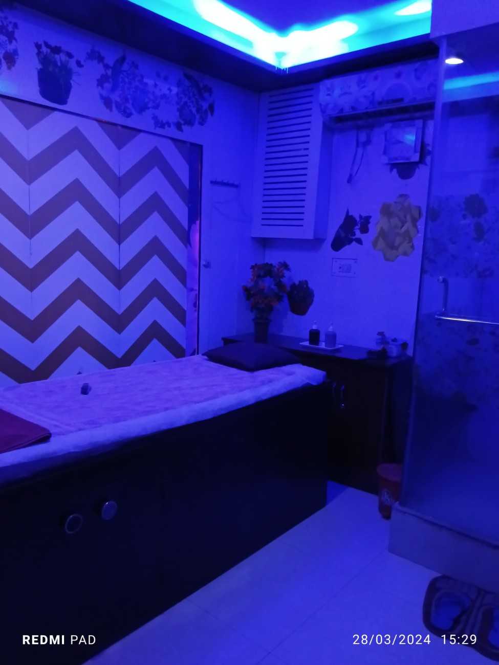 SPA CLOUDS bed area