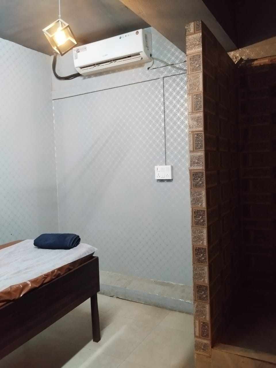 SAWADIKA AYURVEDIC SPA bed area