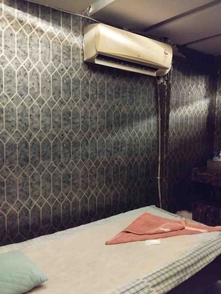 RELAXING BODY LUXURY SPA bed area