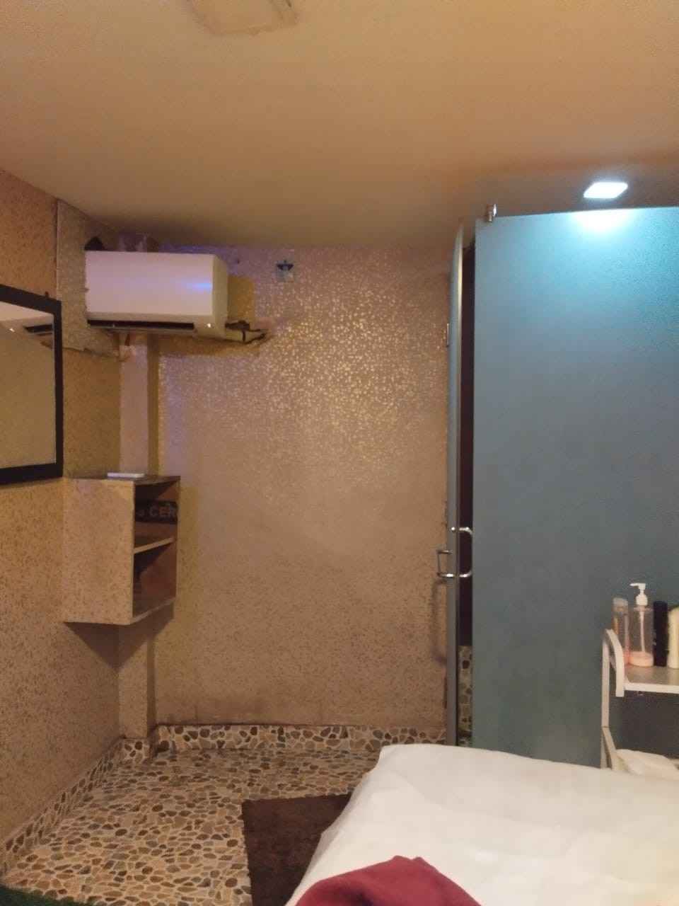Aananda SPA bed area