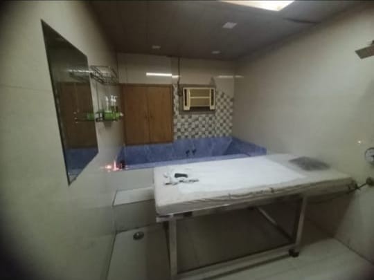 AZA SPA & SALOON bed area