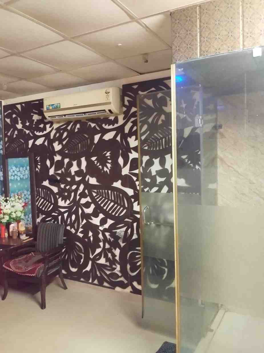 TUXANIE SPA bed area
