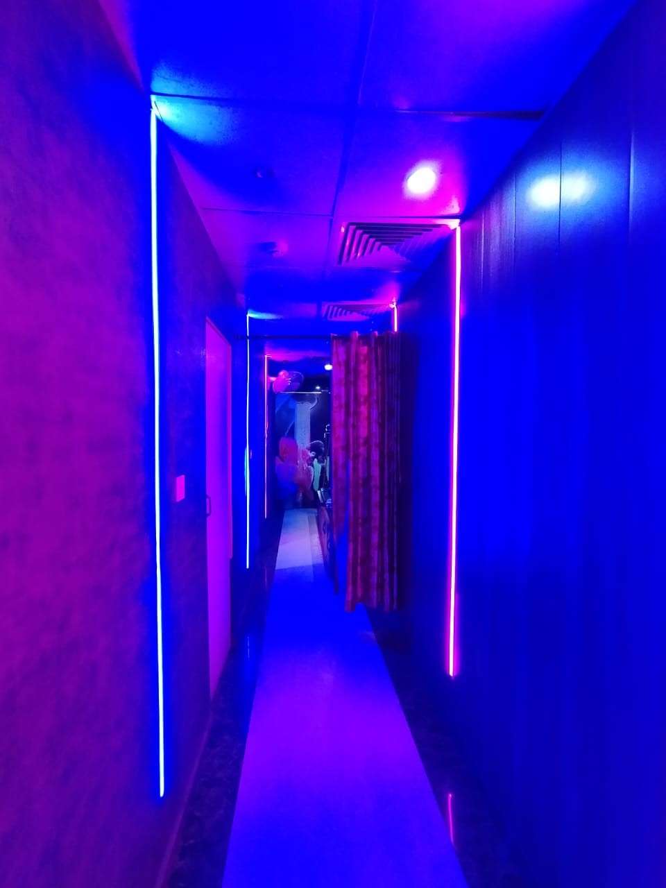 DOLLY WELLNESS SPA bed area