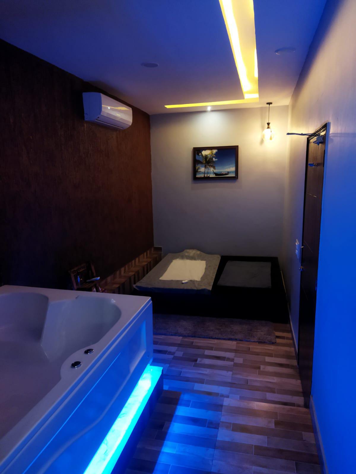 Arogyam Thai Spa room area